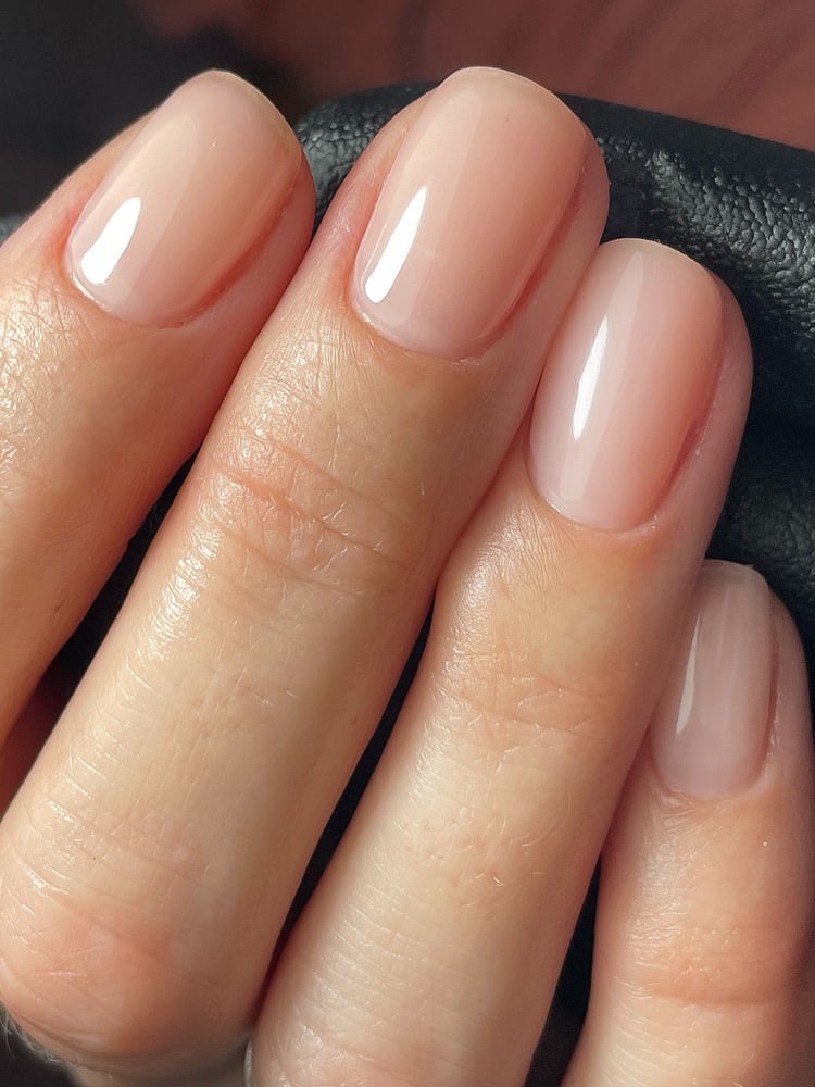 Clear Gloss summer manicure