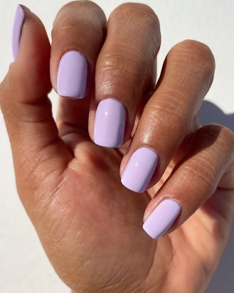 Lilac summer manicure